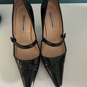 Black Manolo Blahnik heels